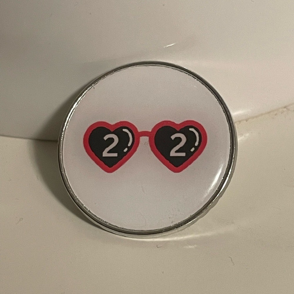 ๐3/$21๐ Feeling 22? - Picture 4 of 6